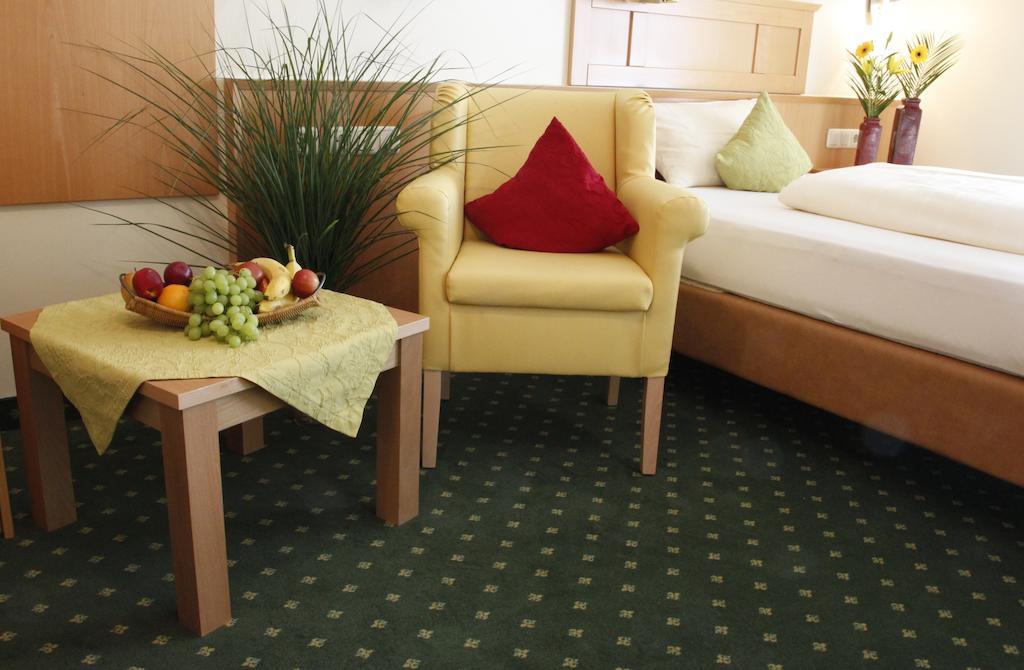 Apart-Hotel Pension Rossmayer Bad Füssing Quarto foto