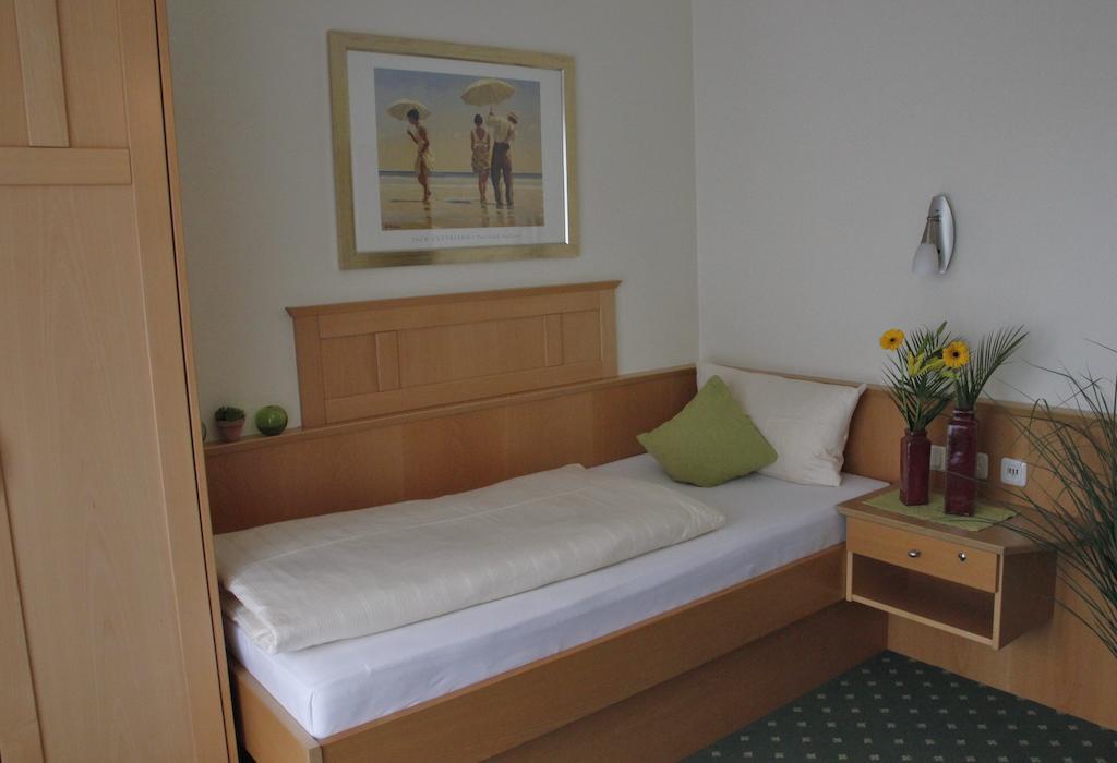 Apart-Hotel Pension Rossmayer Bad Füssing Quarto foto