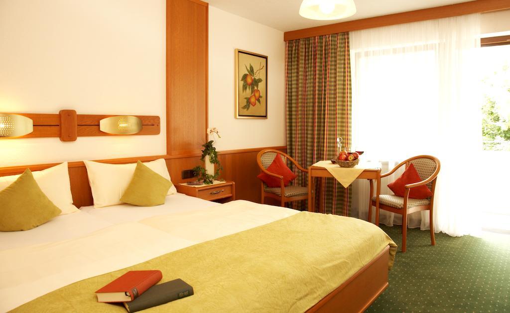 Apart-Hotel Pension Rossmayer Bad Füssing Quarto foto